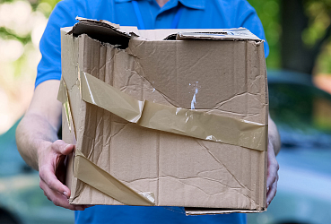 Как избежать замятия коробок при хранении и перевозке товара